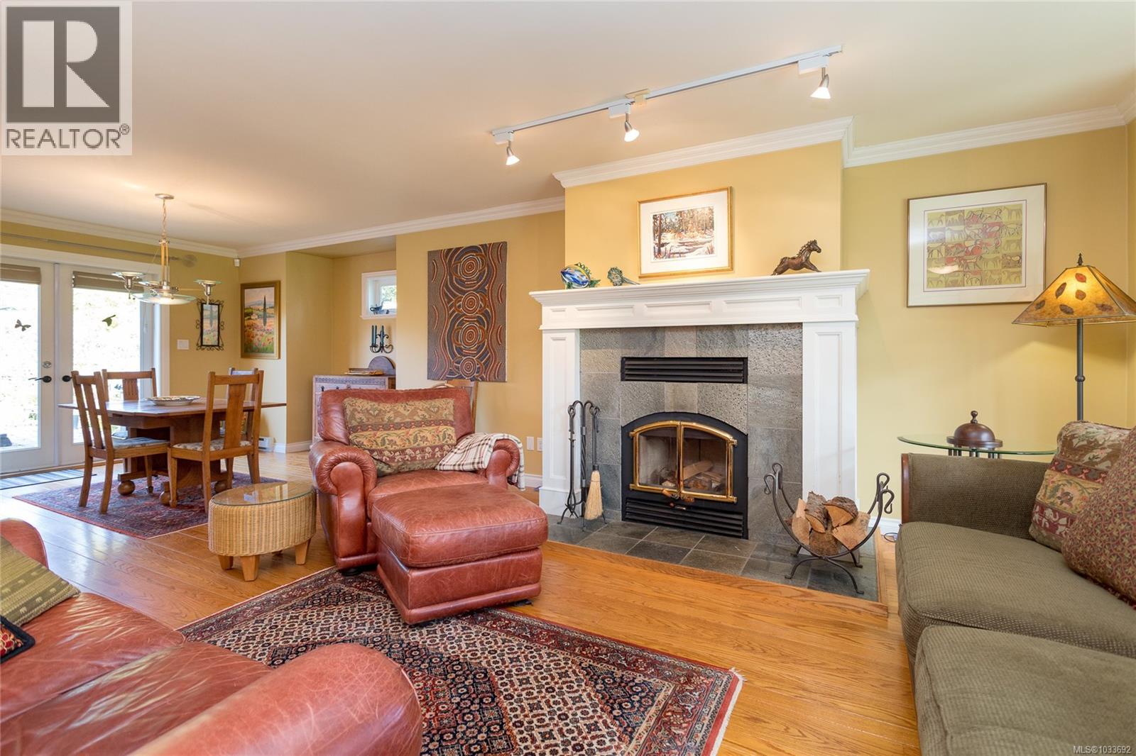 4094 Balsam Dr, Cobble Hill