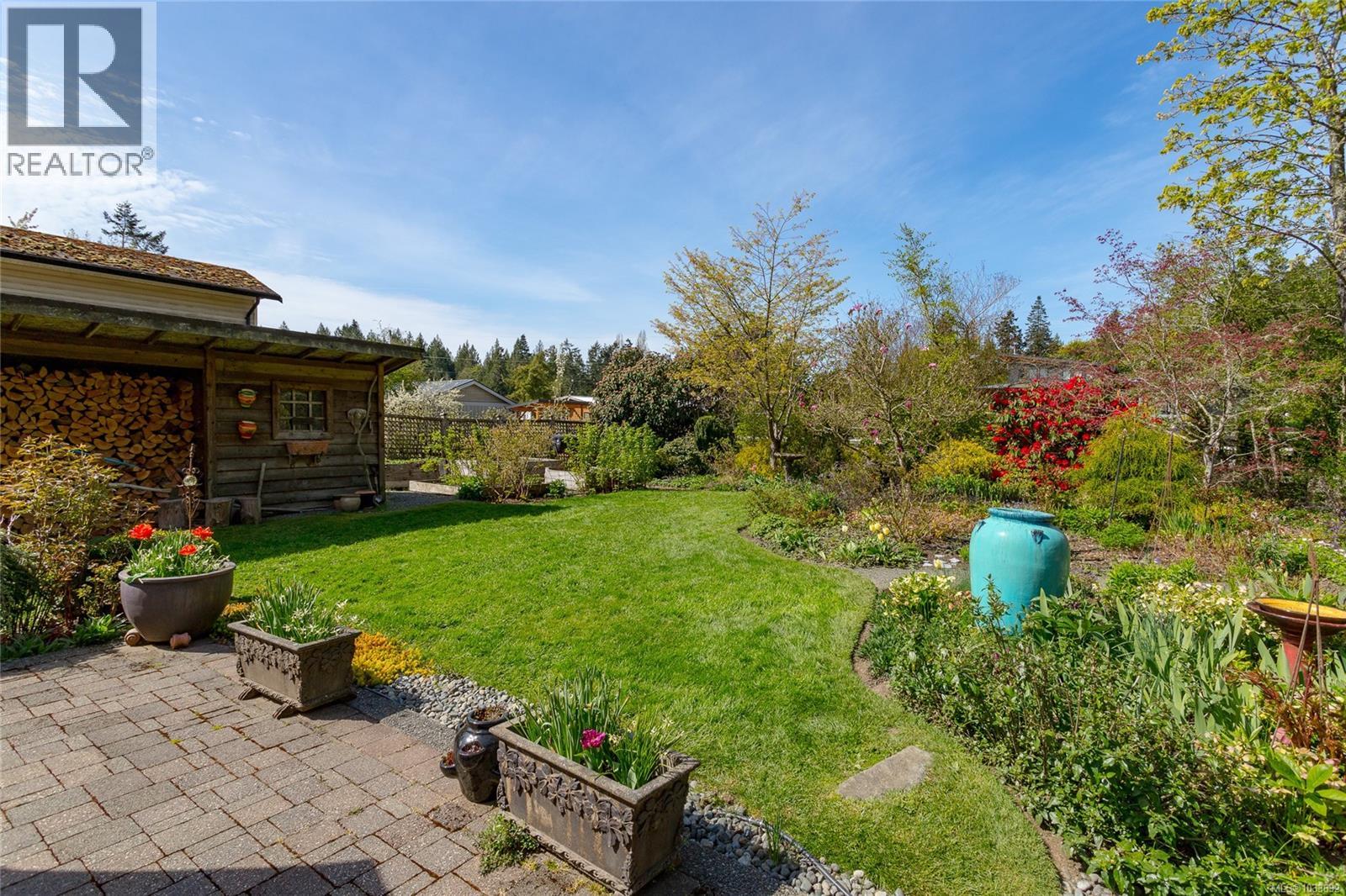 4094 Balsam Dr, Cobble Hill