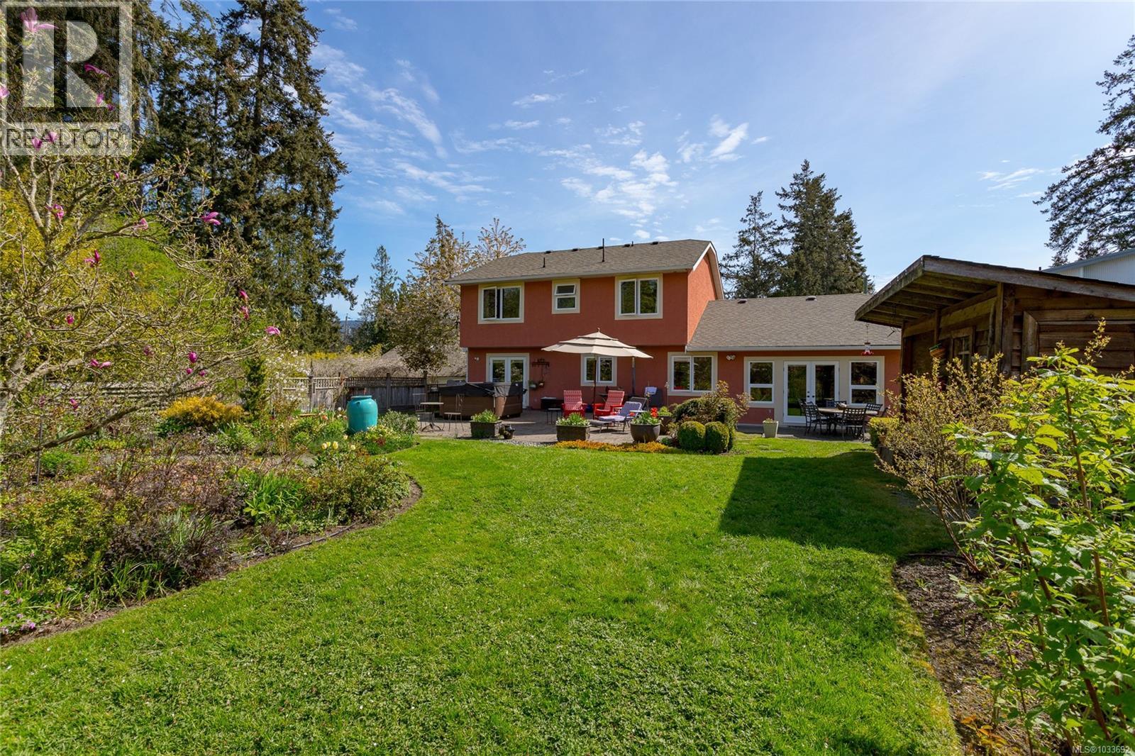 4094 Balsam Dr, Cobble Hill