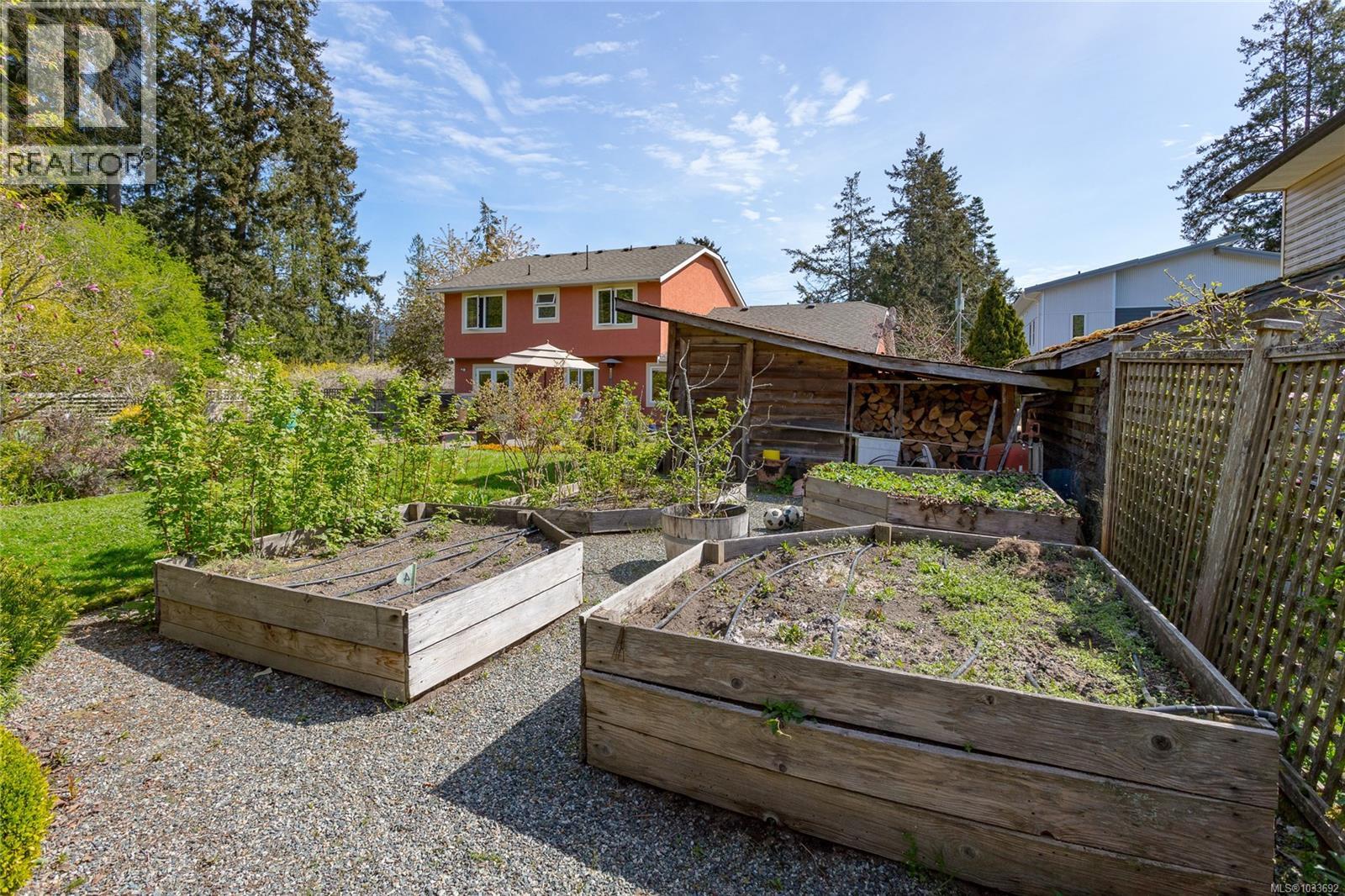 4094 Balsam Dr, Cobble Hill