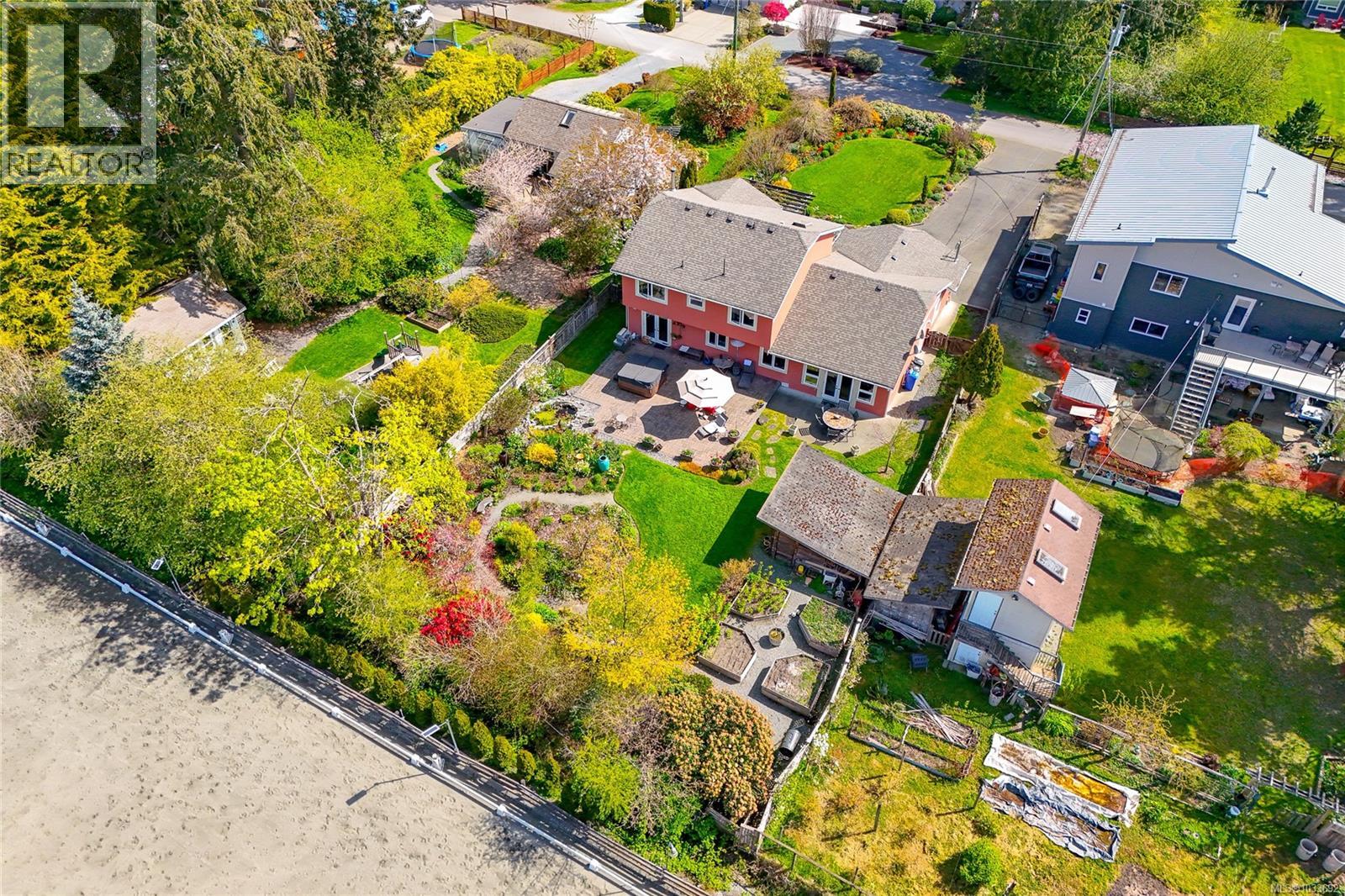 4094 Balsam Dr, Cobble Hill