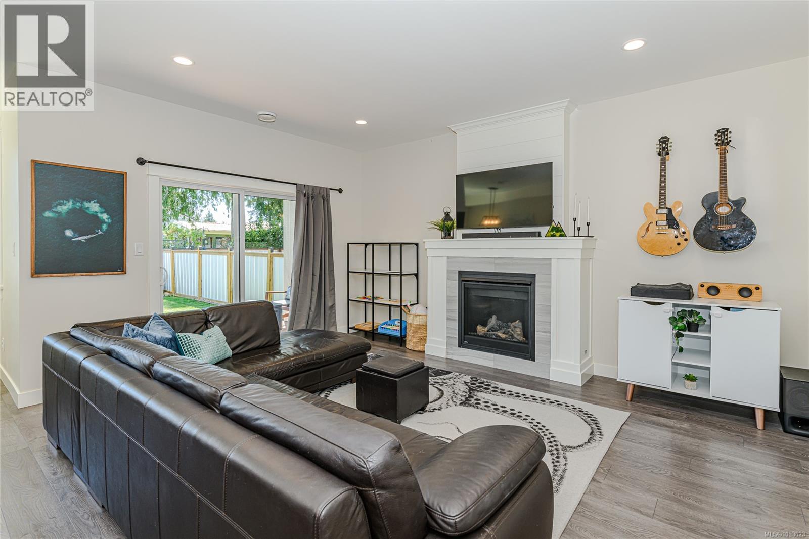 6899 Beaton Rd - 5
