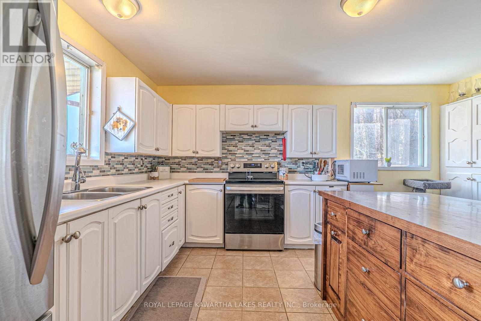 805 CEDAR GLEN ROAD - 11
