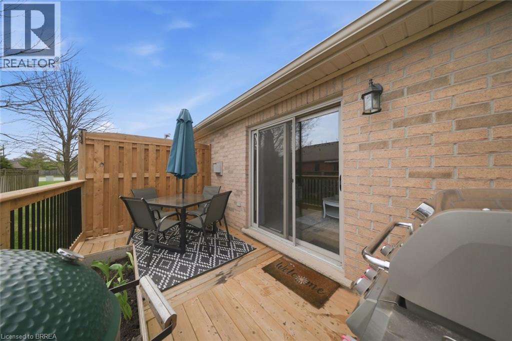 385 PARK Road N Unit# 10, Brantford, Ontario, N3R0A1 — Photo 28
