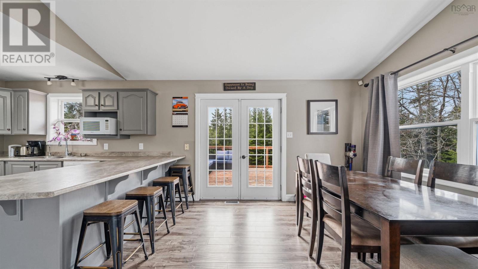 Property 14 of 49 of 206 Les Collins Avenue