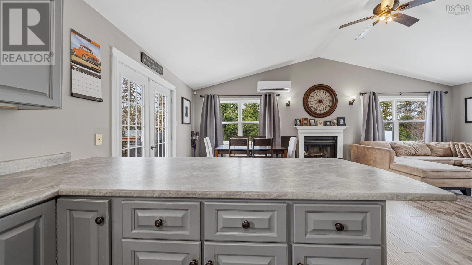 Property 23 of 49 of 206 Les Collins Avenue