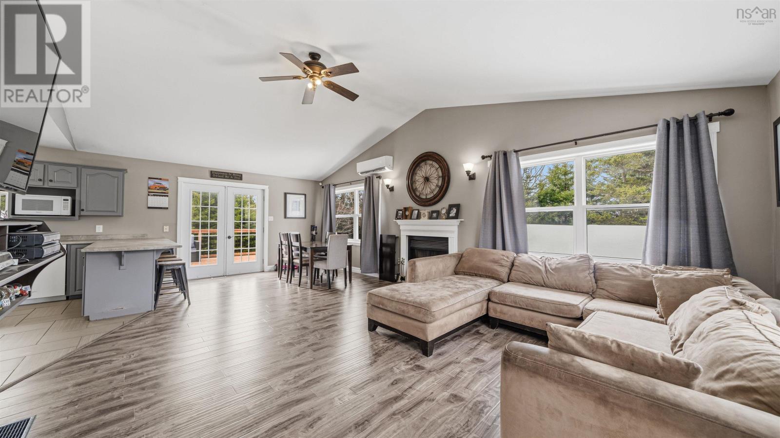 Property 5 of 49 of 206 Les Collins Avenue