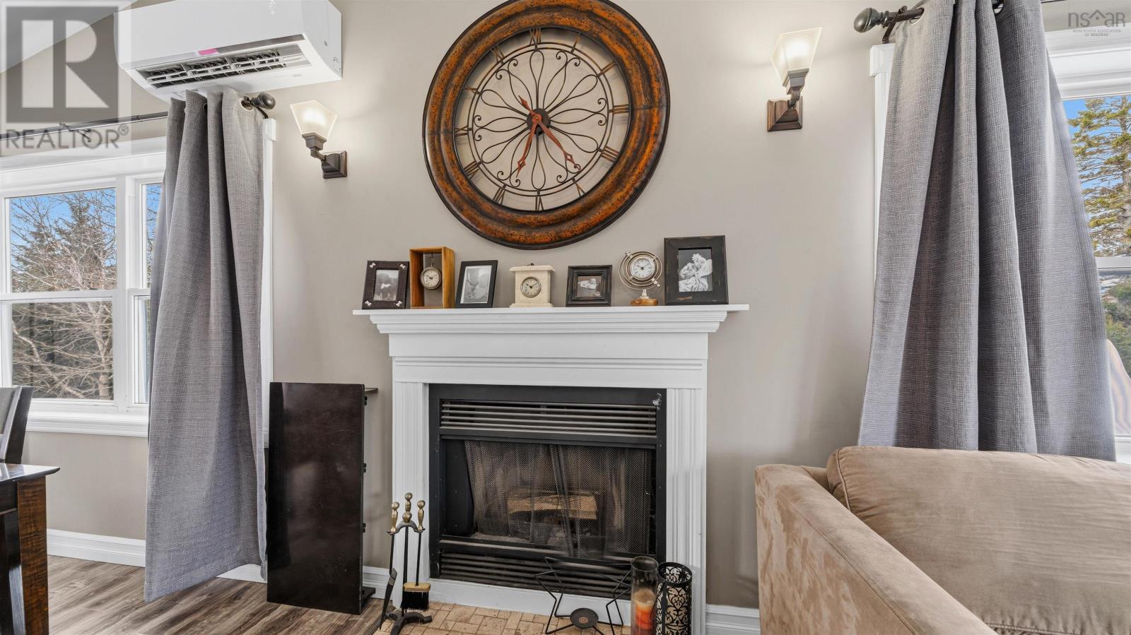 Property 8 of 49 of 206 Les Collins Avenue