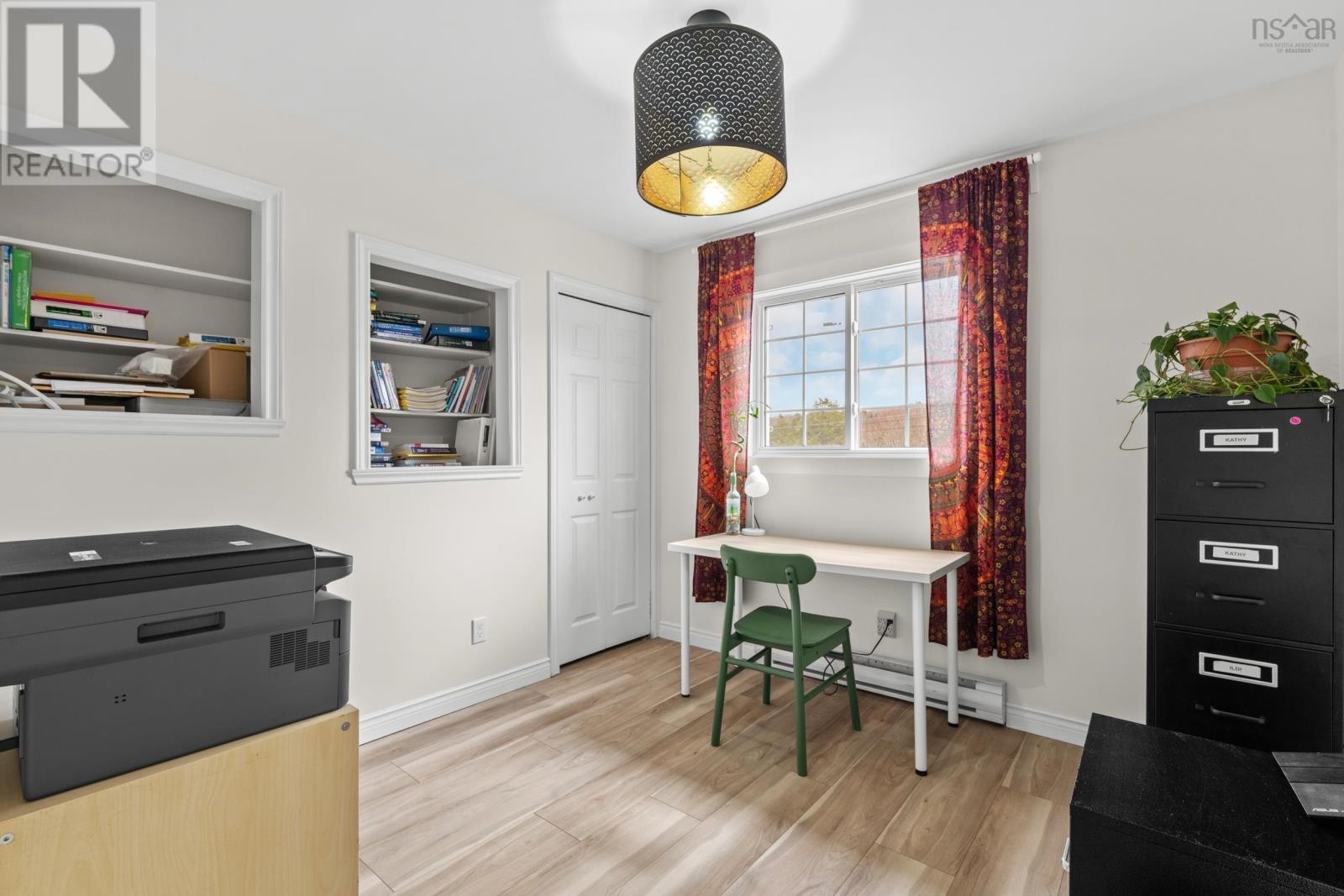 Property 23 of 37 of 162 Sunnyvale Crescent