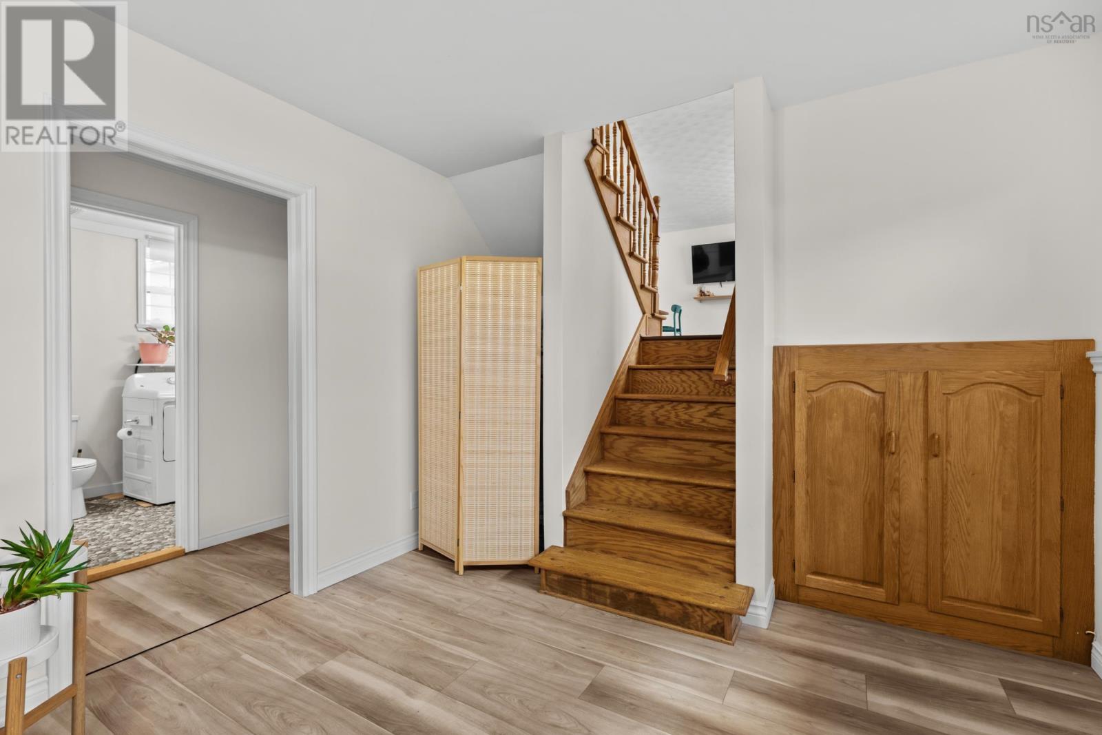 Property 25 of 37 of 162 Sunnyvale Crescent