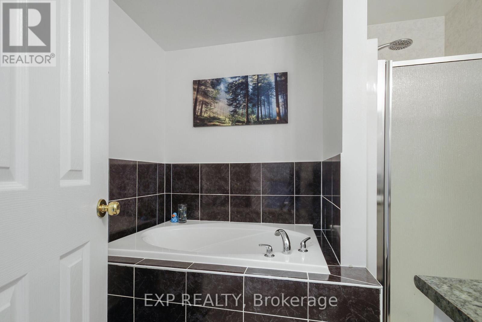 321 WIFFEN PRIVATE - 25