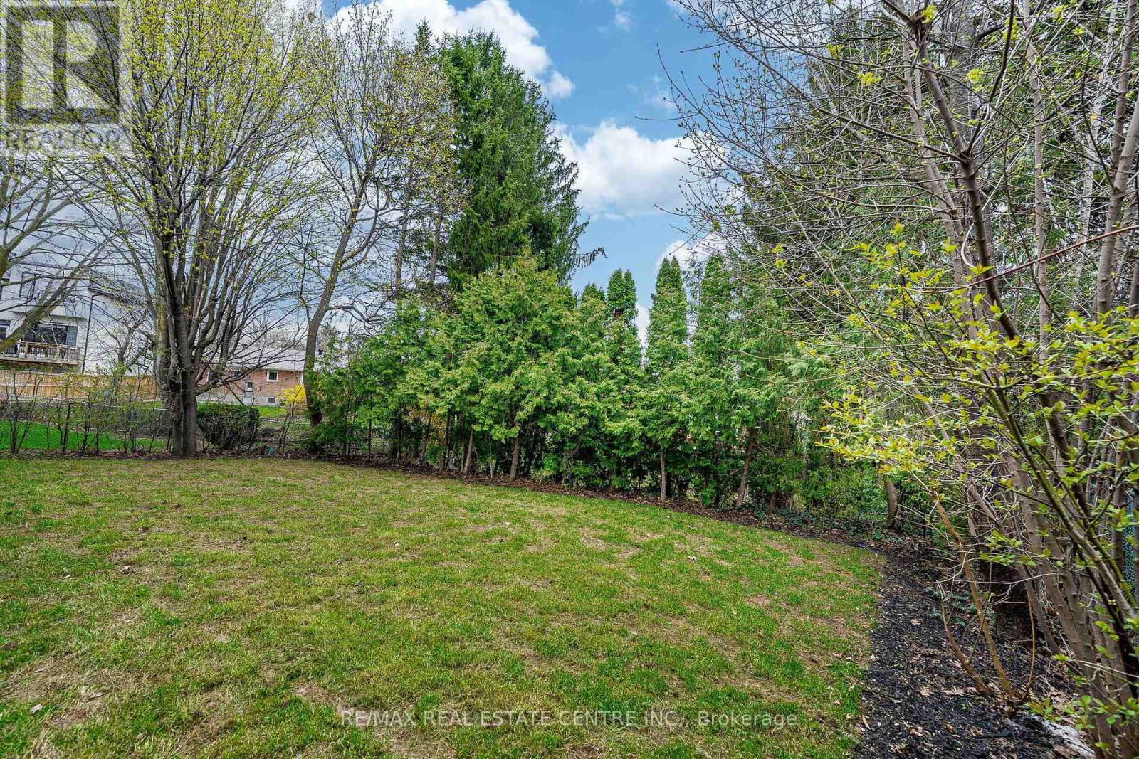 15 MONTFORD DRIVE - 50