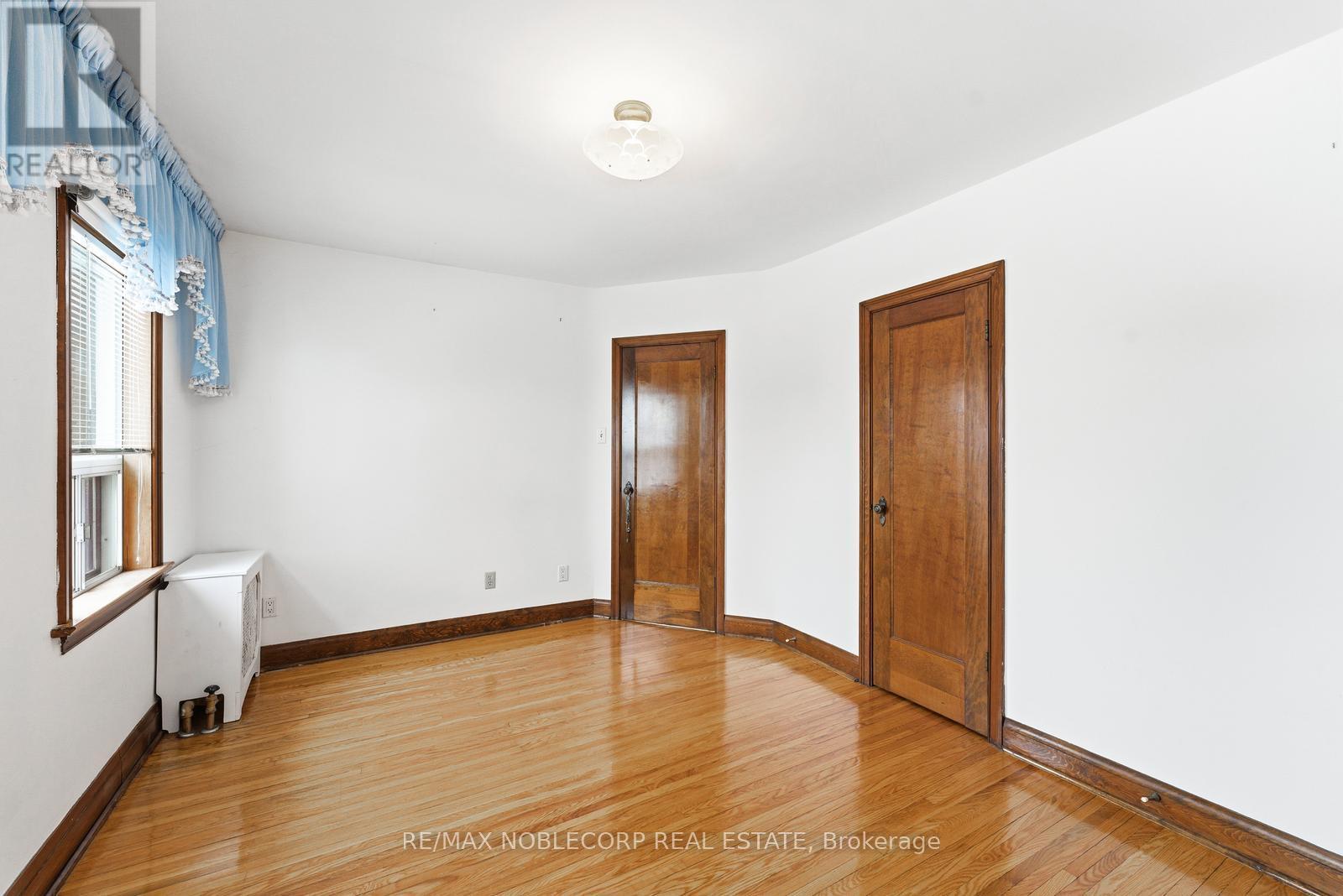 51 GLENAVY AVENUE — photo 29