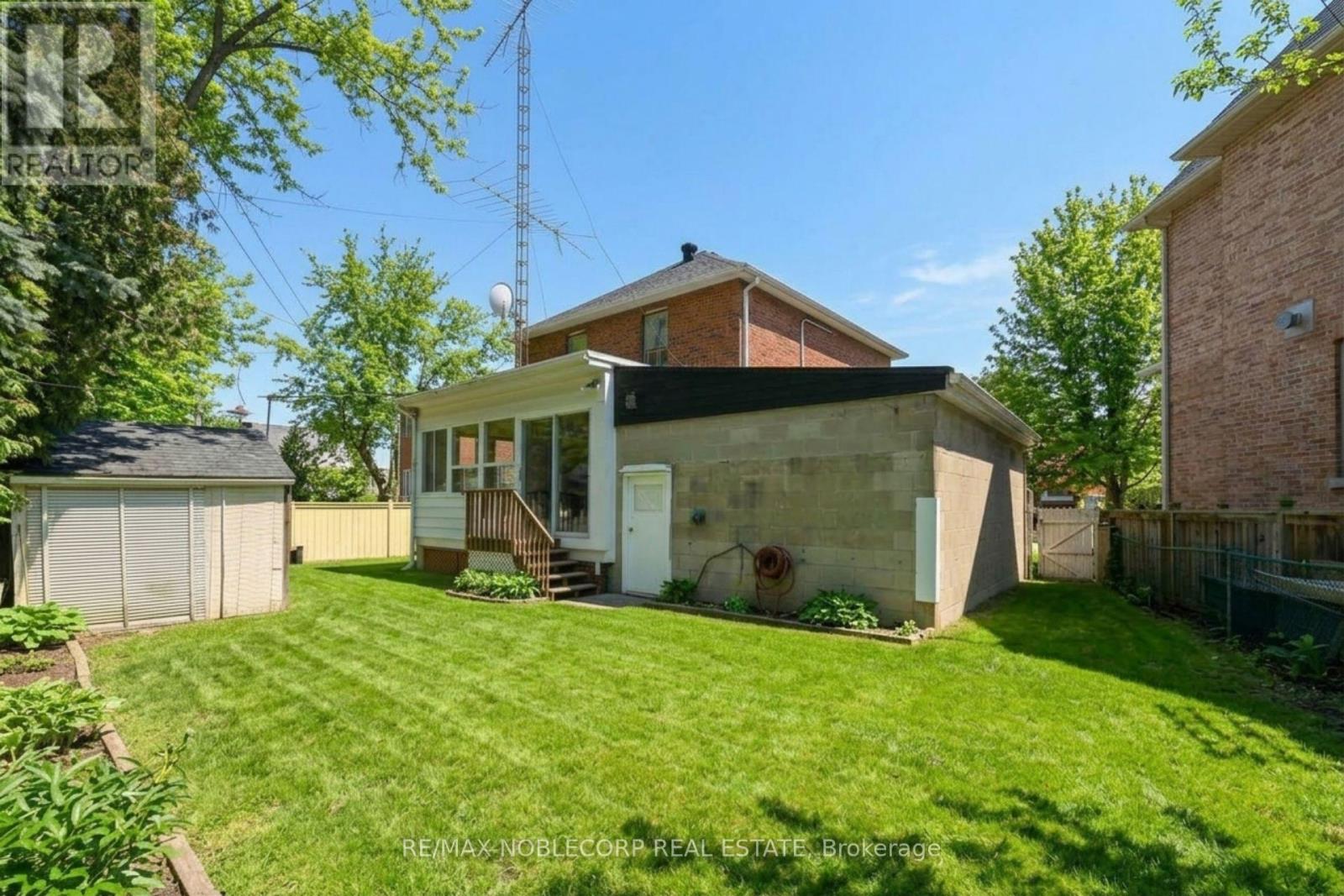 51 GLENAVY AVENUE — photo 41
