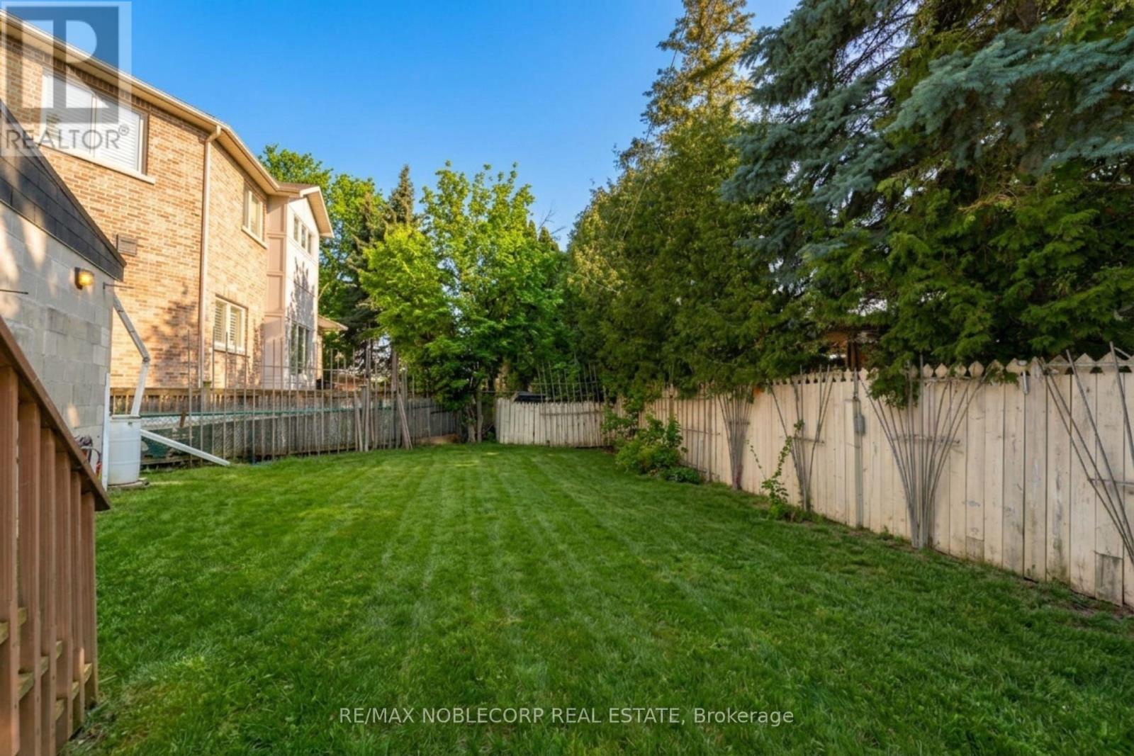 51 GLENAVY AVENUE — photo 42