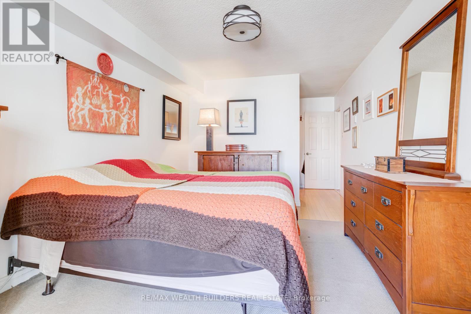 #1009 45 CARLTON STREET - 21