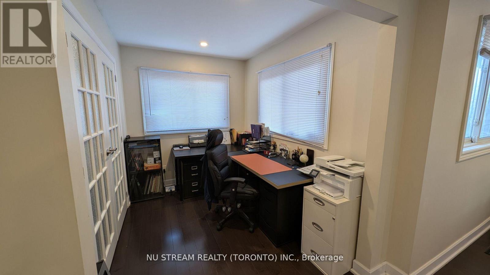 3 BLOOMFIELD TRAIL - 31