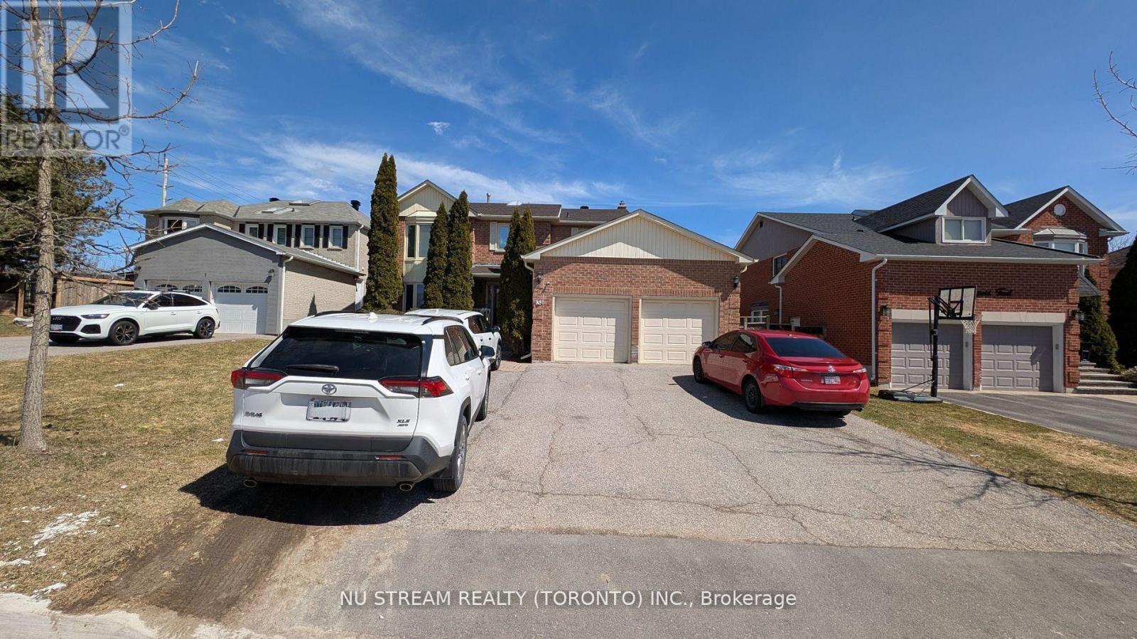 3 BLOOMFIELD TRAIL - 38