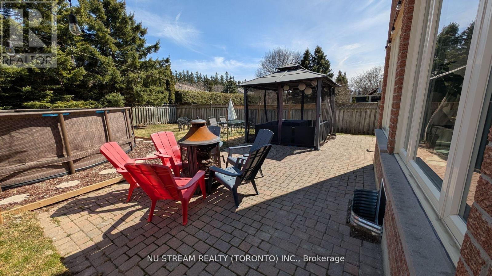 3 BLOOMFIELD TRAIL - 41