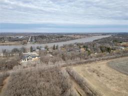 3358 Henderson Highway, East St Paul, MB R2E1A8 Photo 9