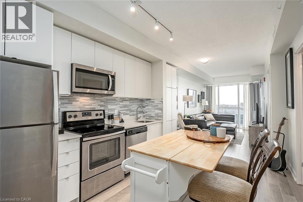 5240 DUNDAS Street Unit# 517, Burlington, Ontario, L7L0J6 — Photo 3