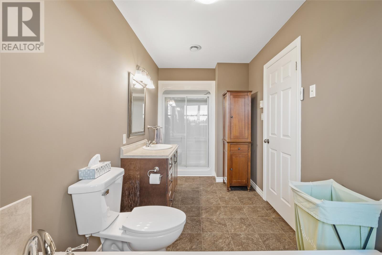 76 Julieann Place — photo 20