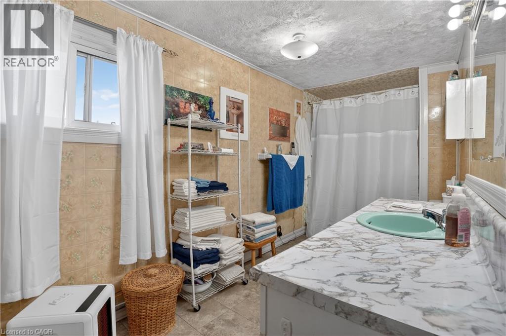 645 W QUEEN Street W, Mount Forest, Ontario, N0G2L1 — Photo 34