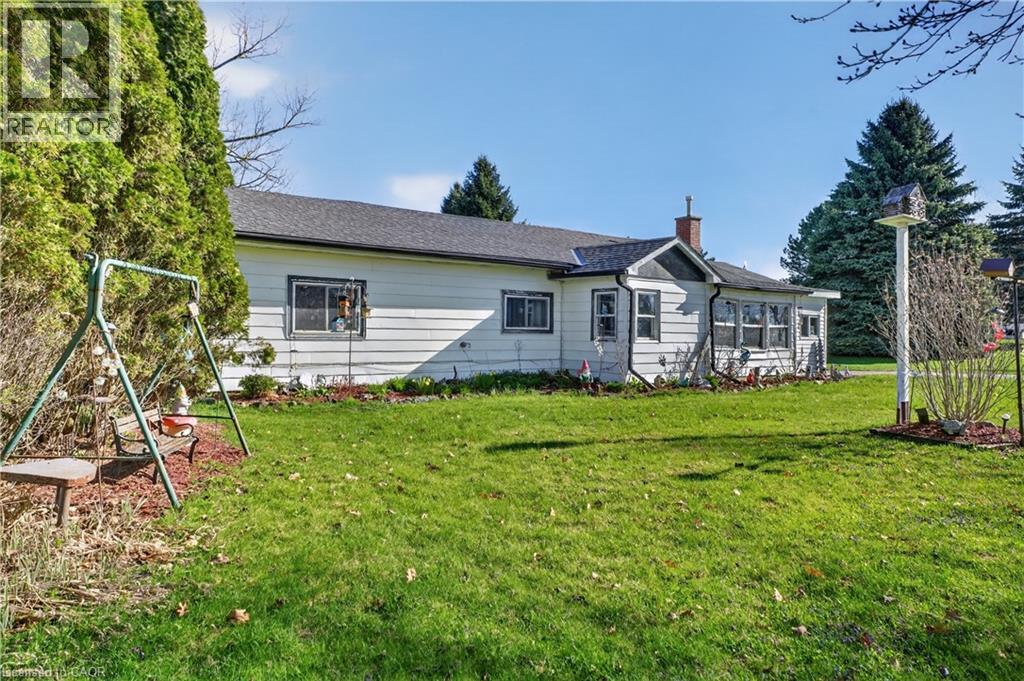 645 W QUEEN Street W, Mount Forest, Ontario, N0G2L1 — Photo 4