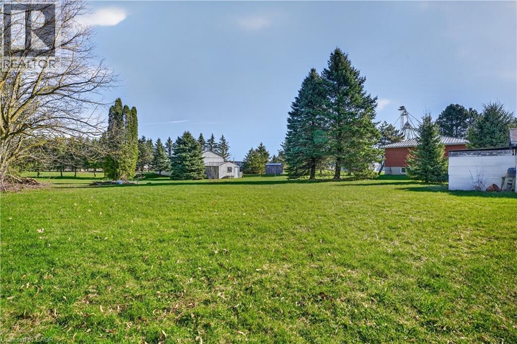 645 W QUEEN Street W, Mount Forest, Ontario, N0G2L1 — Photo 6