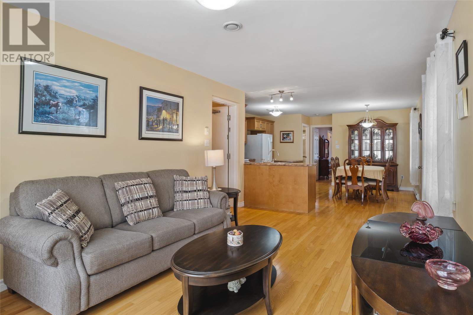 76 Julieann Place — photo 39