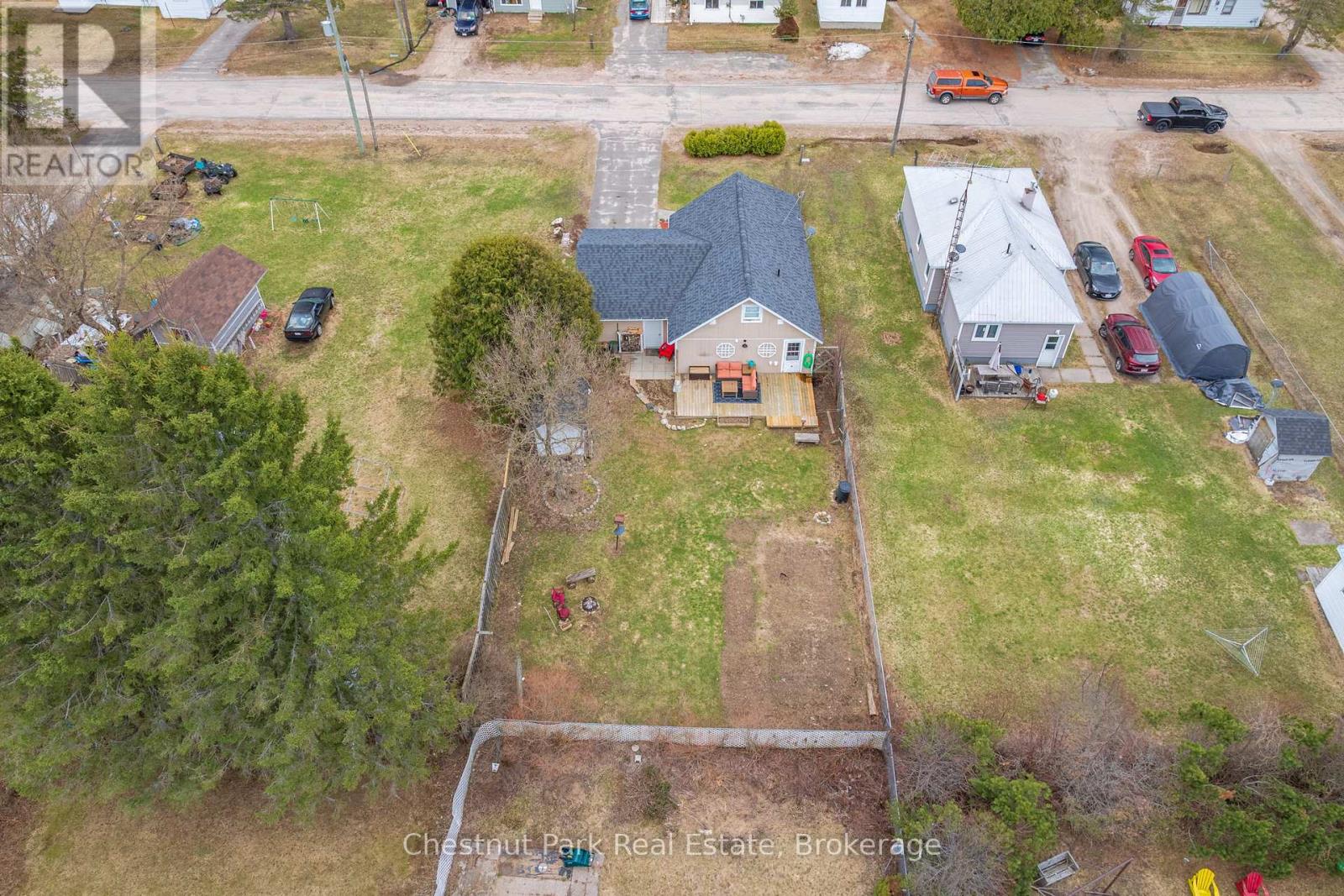 62 RIVERSIDE AVENUE - 4