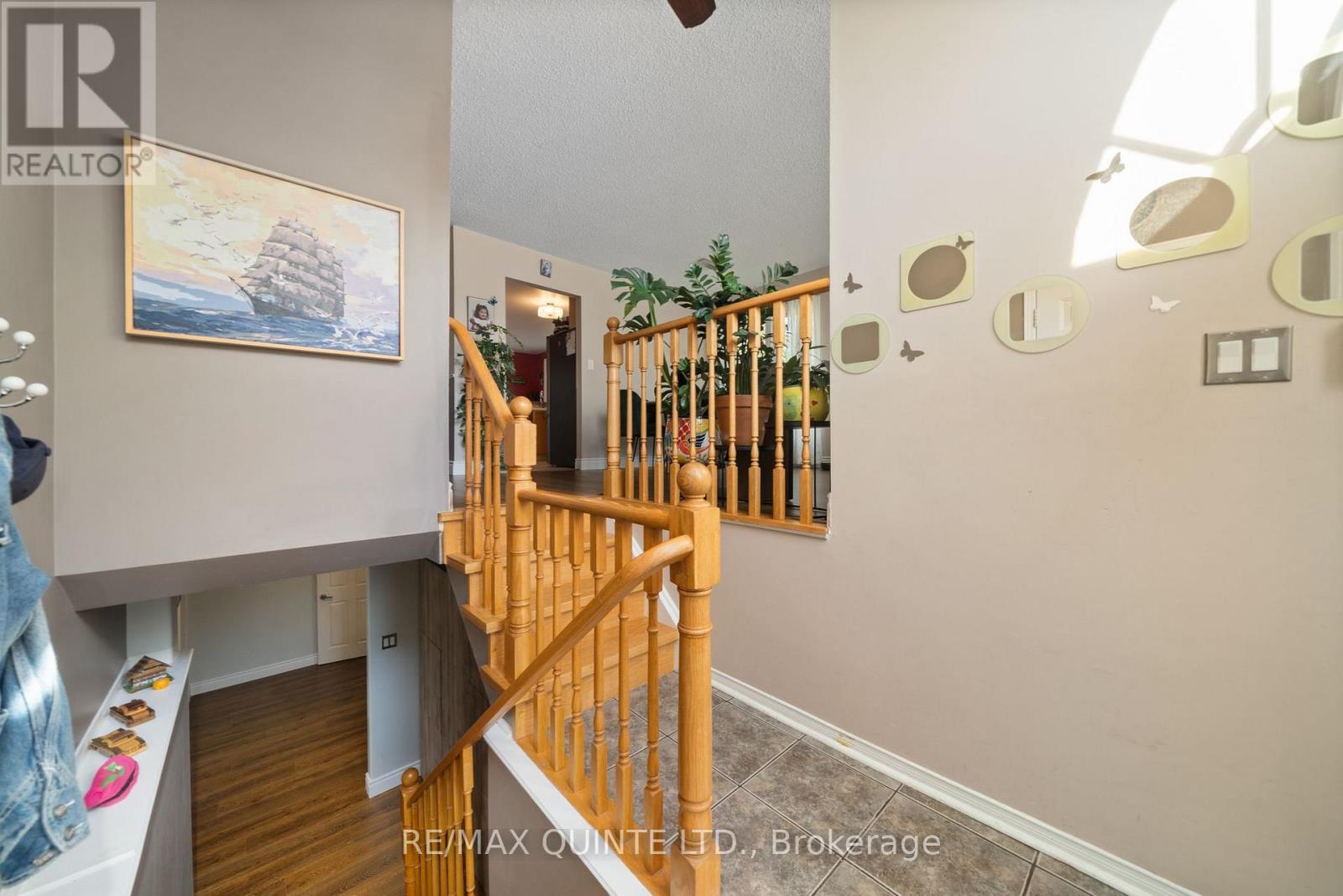 2 MARCHMONT PLACE - photo 4