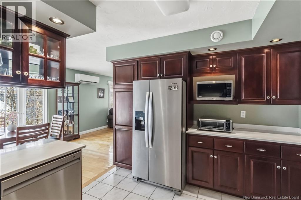 305 Douglas Avenue - 10