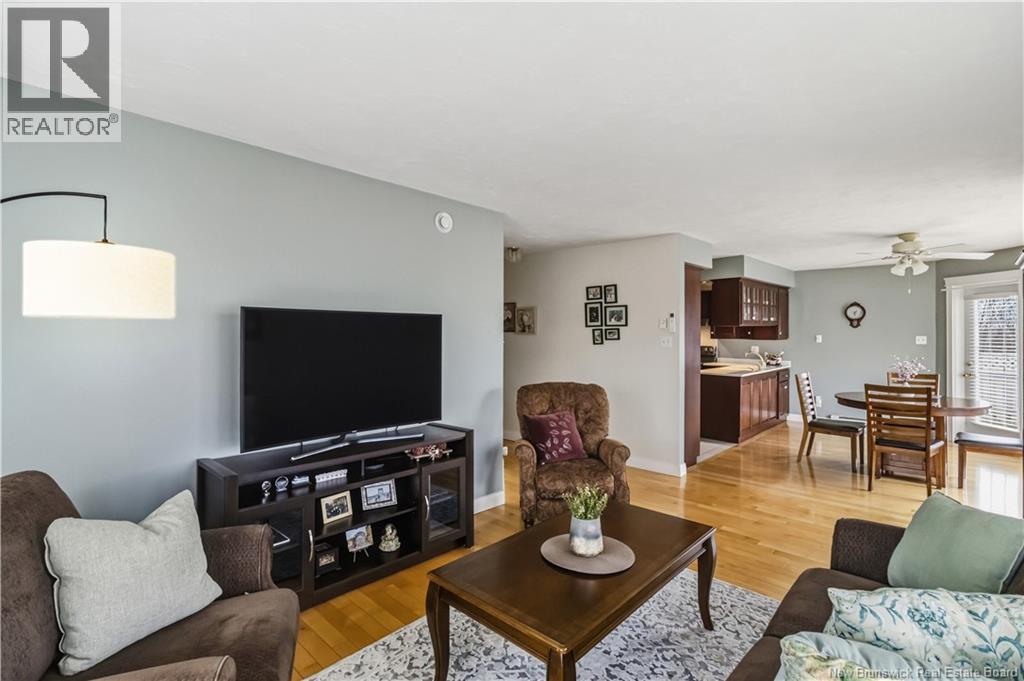305 Douglas Avenue - 21