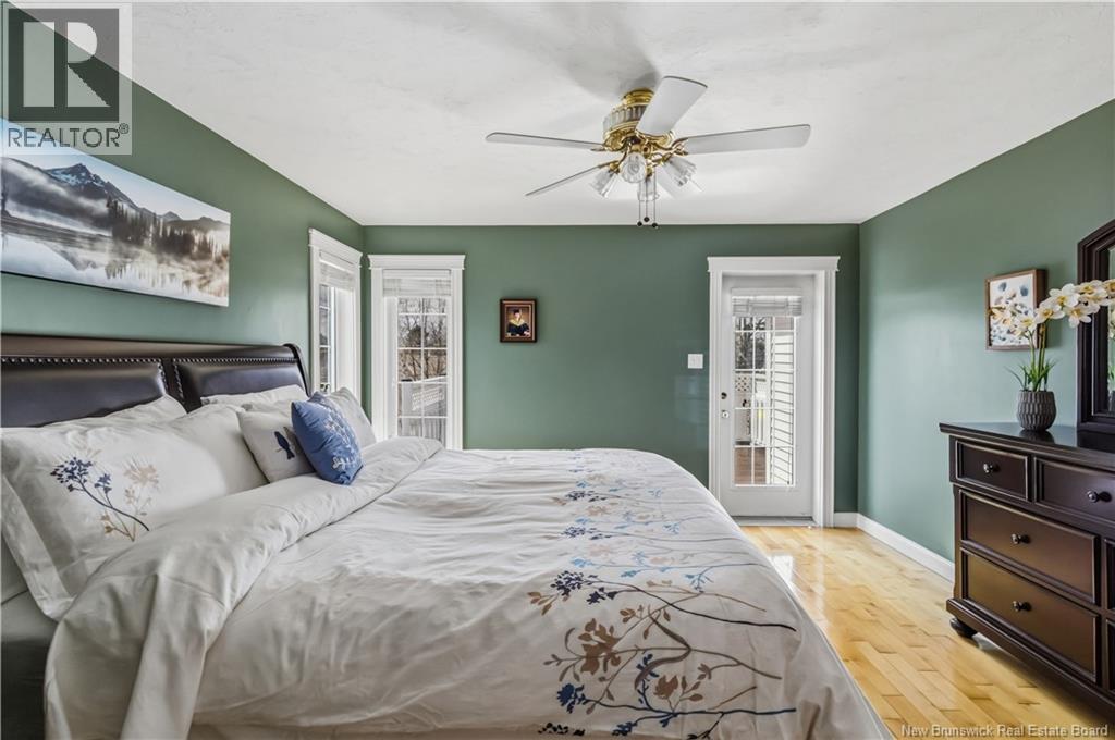 305 Douglas Avenue - 24