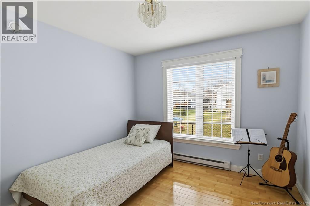 305 Douglas Avenue - 32