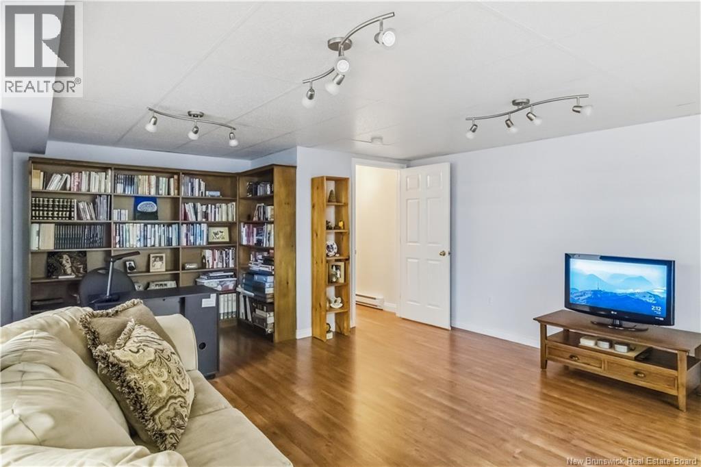 305 Douglas Avenue - 41