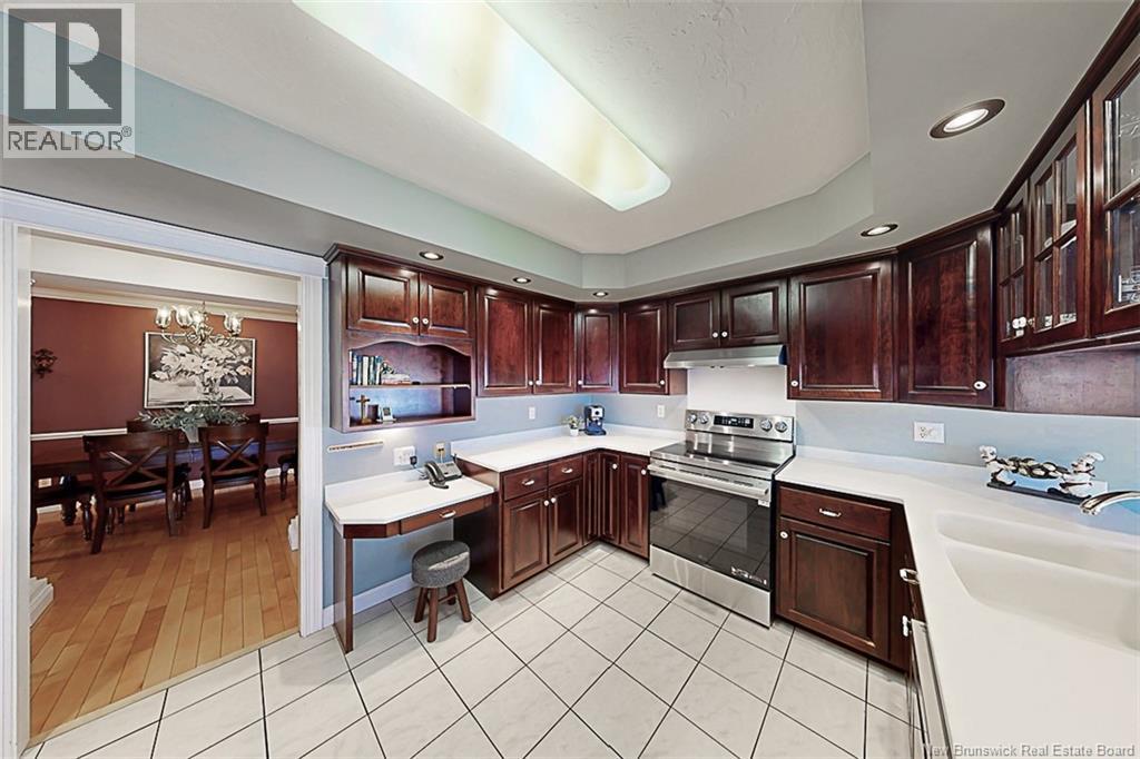 305 Douglas Avenue - 7