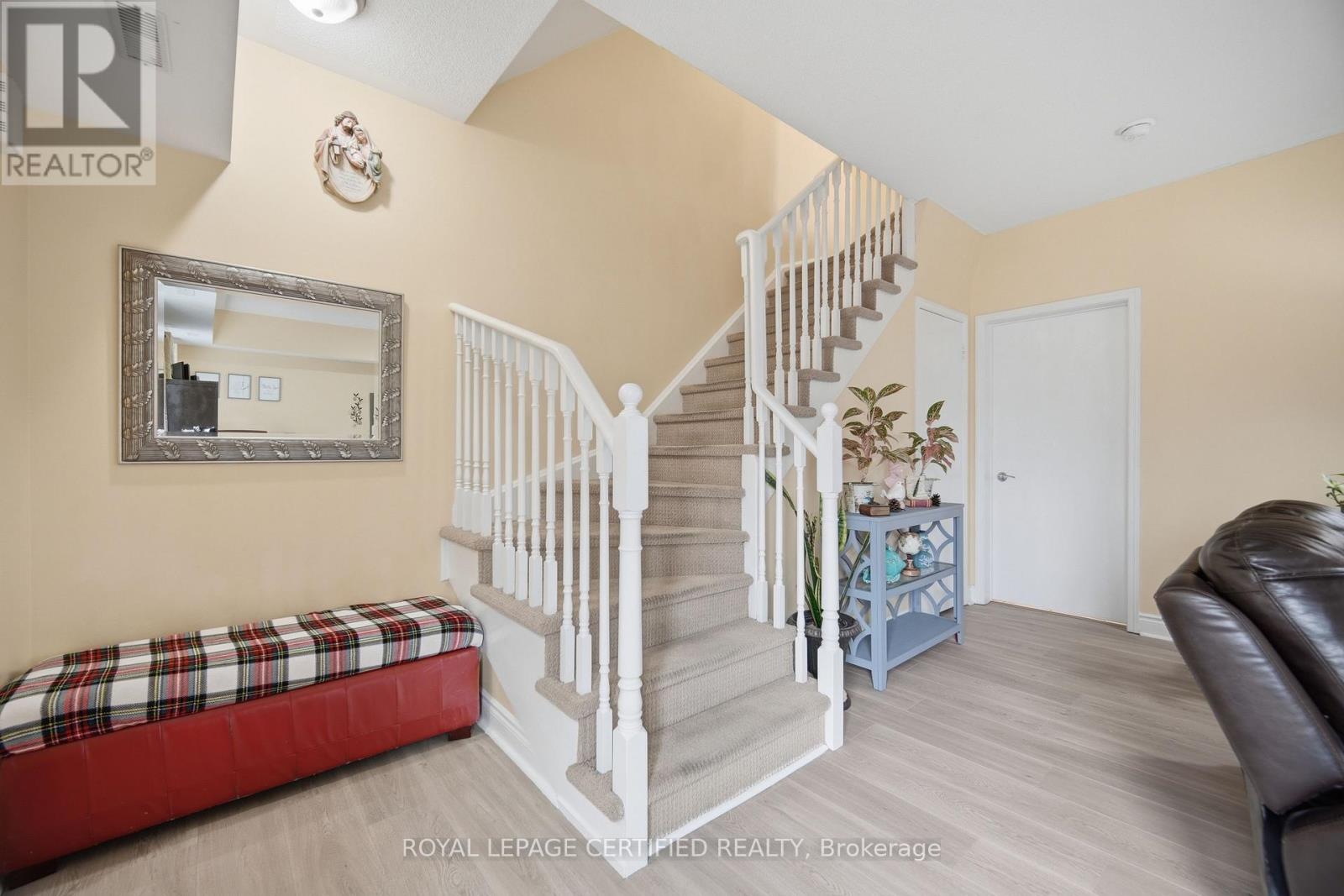 #101 25 RICHGROVE DRIVE - 20