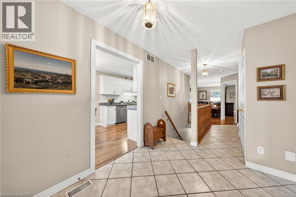 10 ISHERWOOD Avenue Unit# 103, Cambridge, Ontario, N1R8L8 — Photo 5