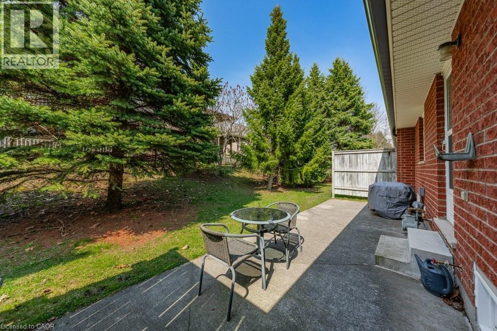 10 ISHERWOOD Avenue Unit# 103, Cambridge, Ontario, N1R8L8 — Photo 27
