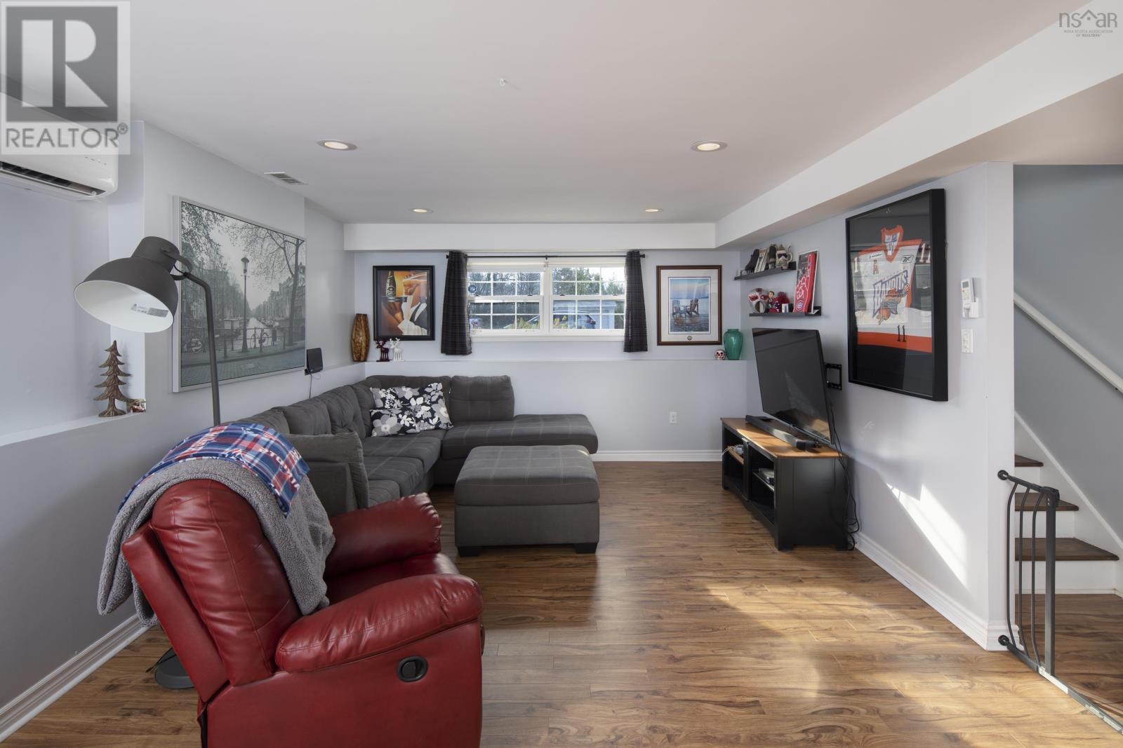 4 Evergreen Drive — photo 12