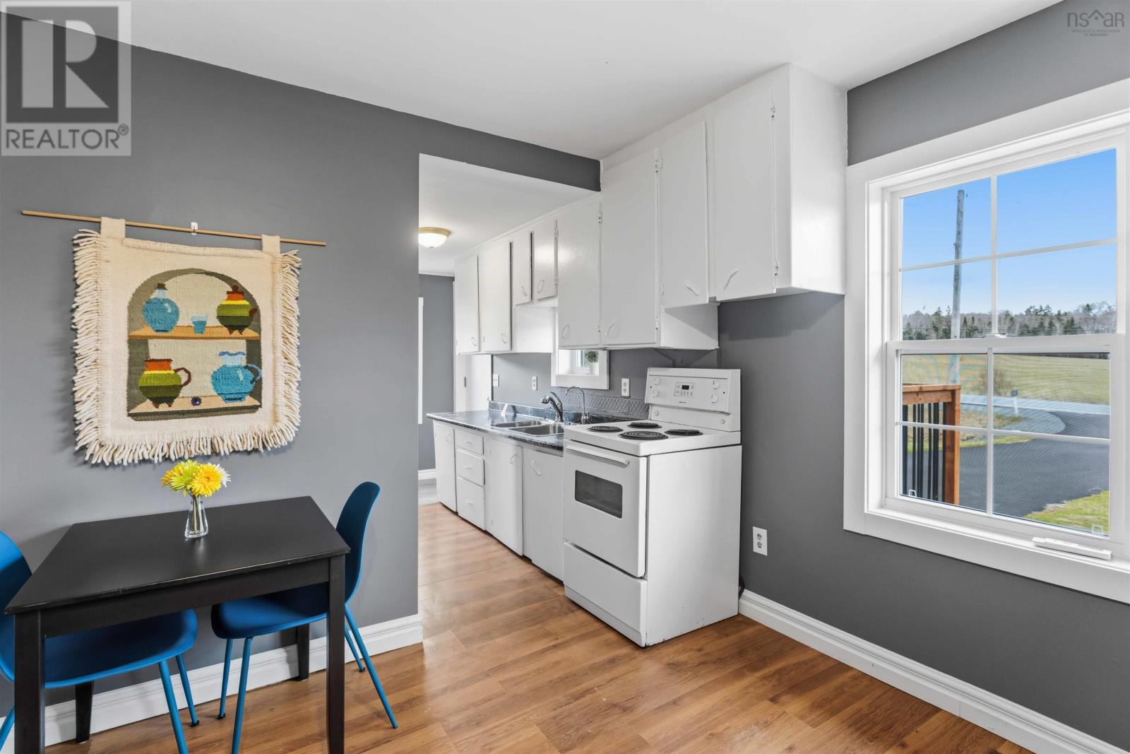 Property 9 of 21 of 1039 Highway 14