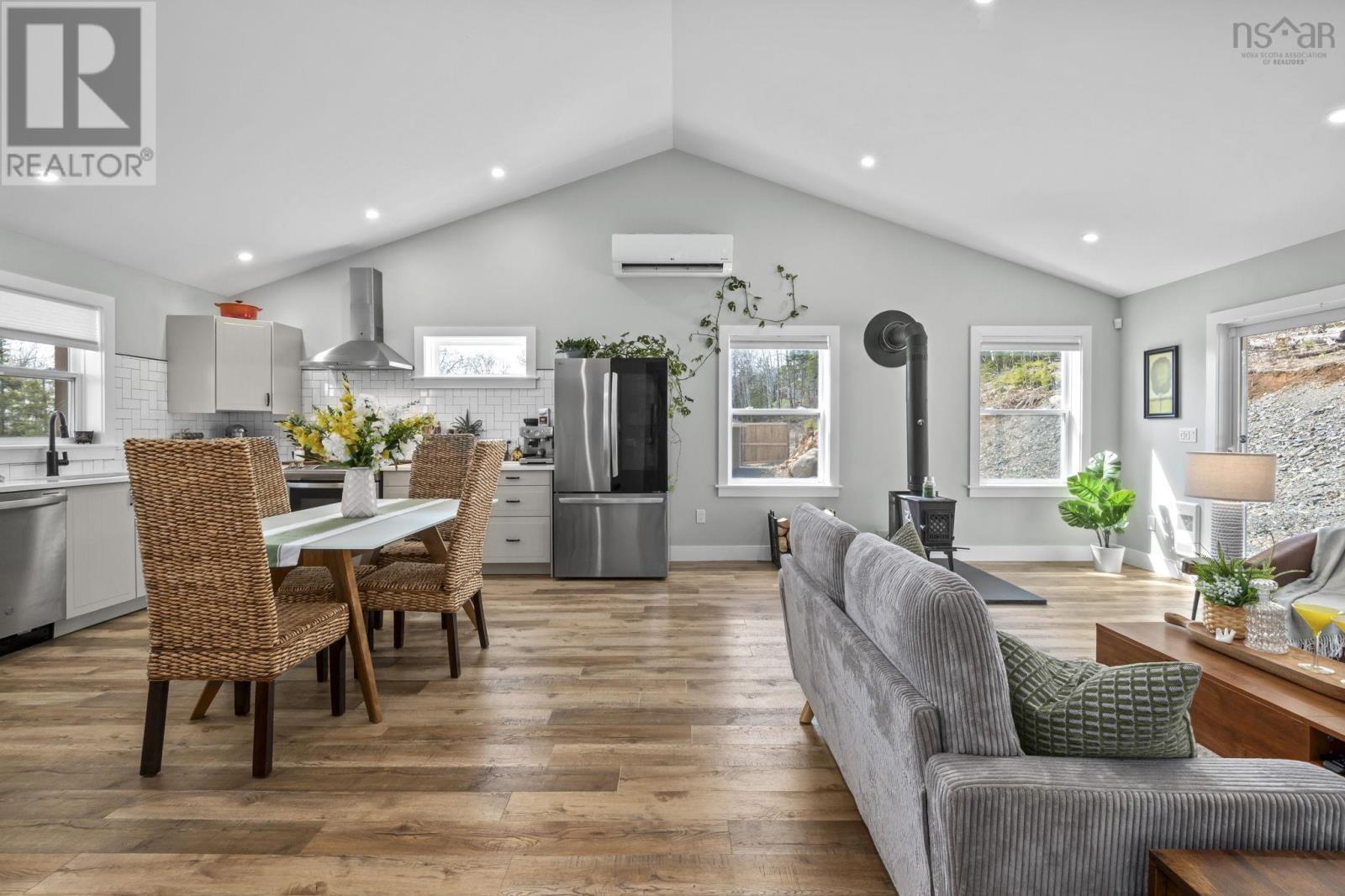 Property 10 of 32 of 2003 Highway 12