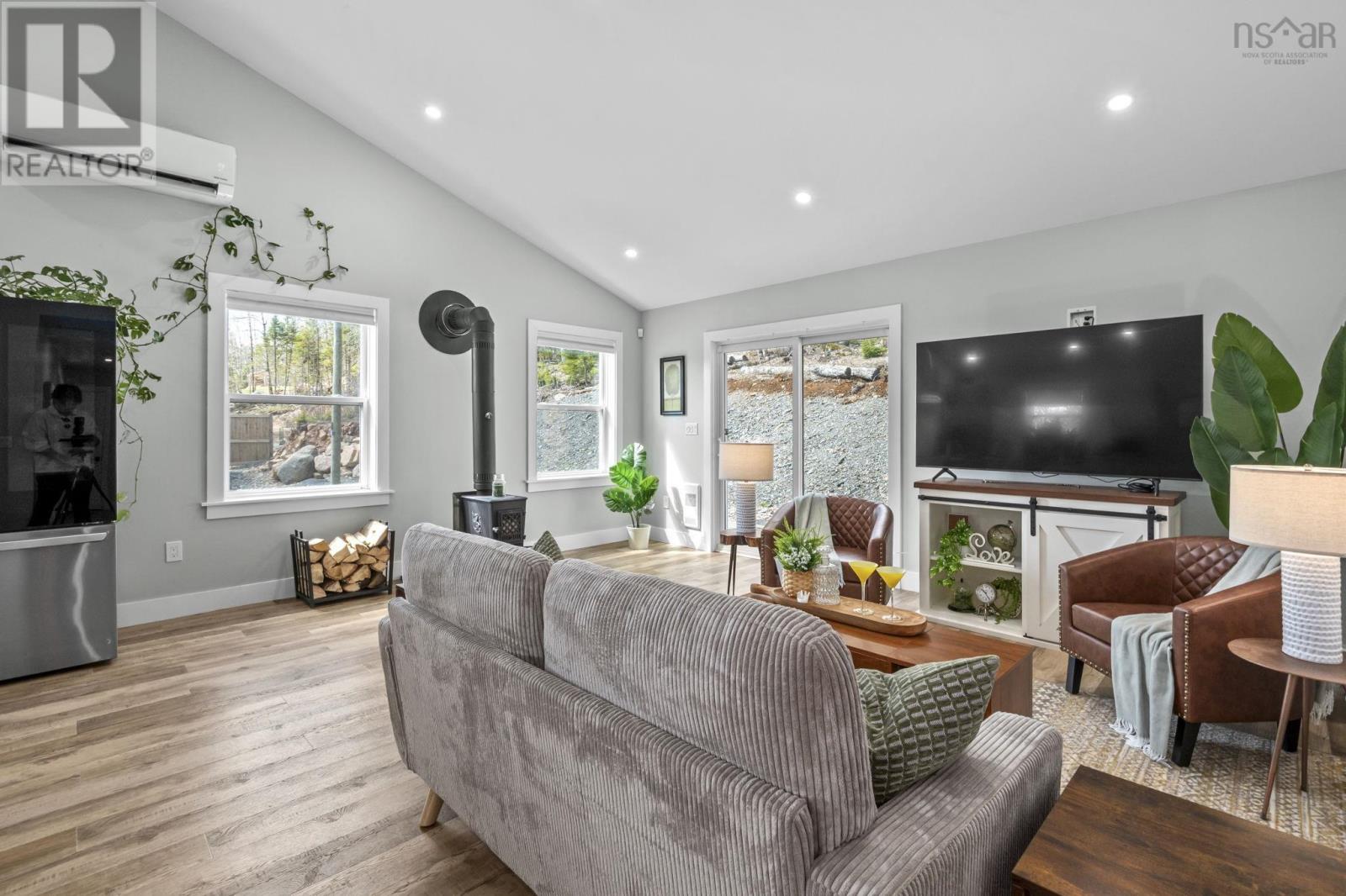 Property 11 of 32 of 2003 Highway 12