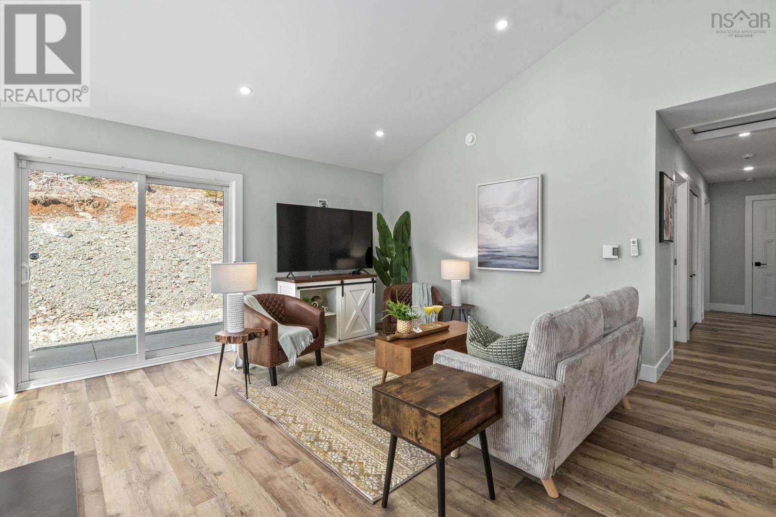 Property 12 of 32 of 2003 Highway 12