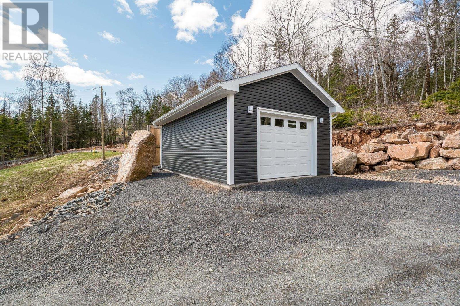 Property 23 of 32 of 2003 Highway 12