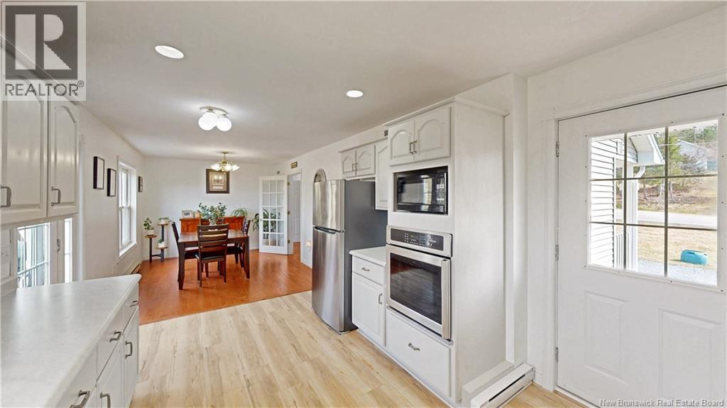 28 Kenneth Drive - 13