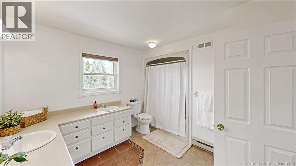 28 Kenneth Drive - 21