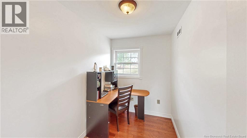 28 Kenneth Drive - 25